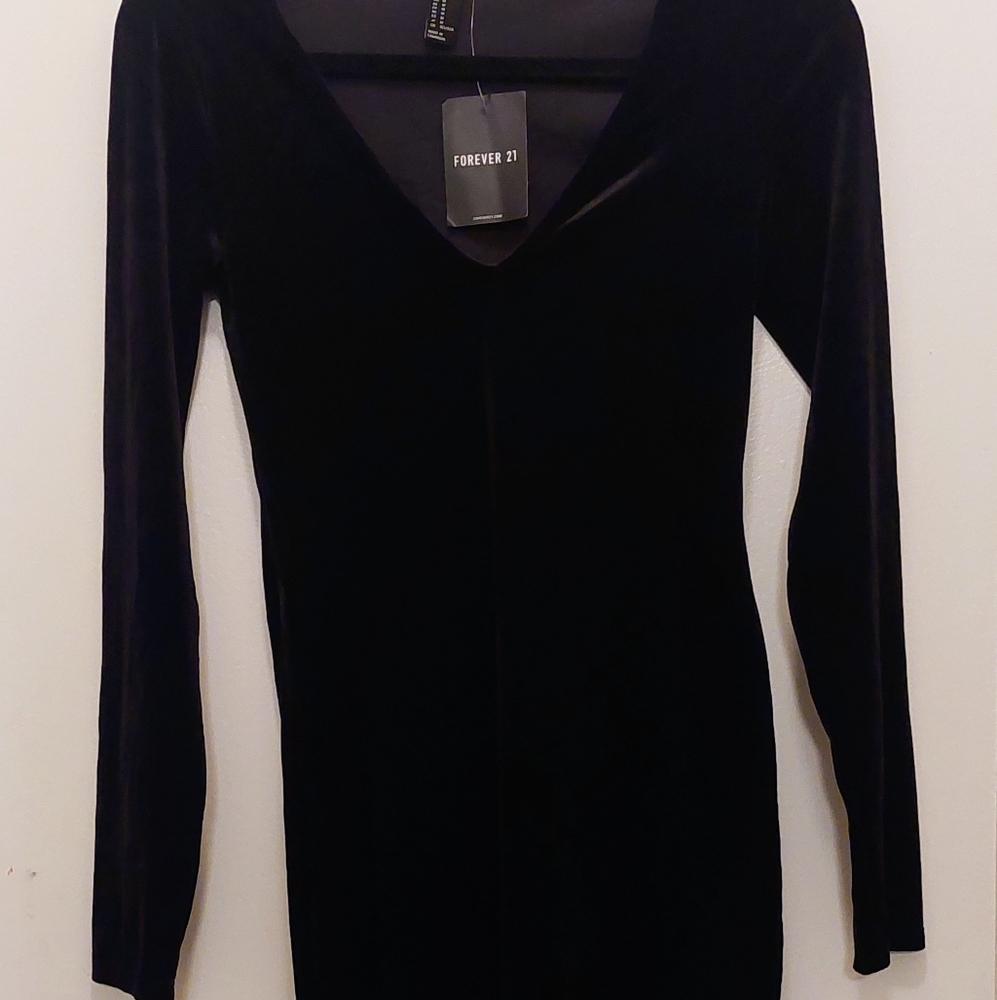 FOREVER 21 Black Velvet Dress